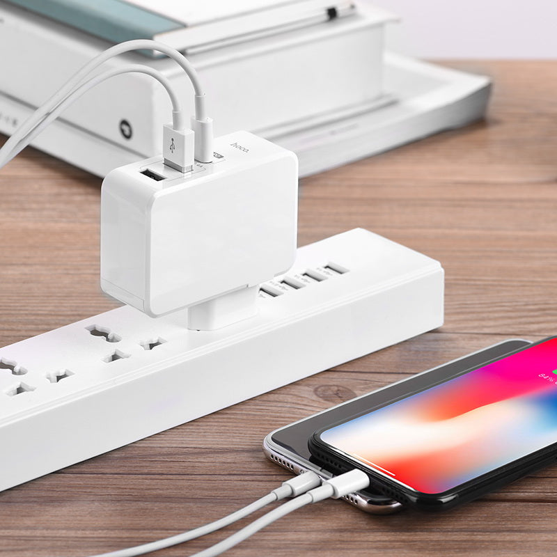 Мережеве зарядне пристрій Hoco C32A Xpress PD (3USB 2.4A) White